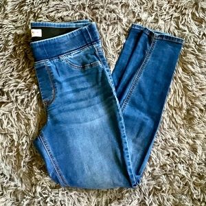 Old Navy Rockstar Jeggings 8S